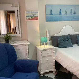 Calu Homes Cerca De Estacion De Tren Apartamento Málaga