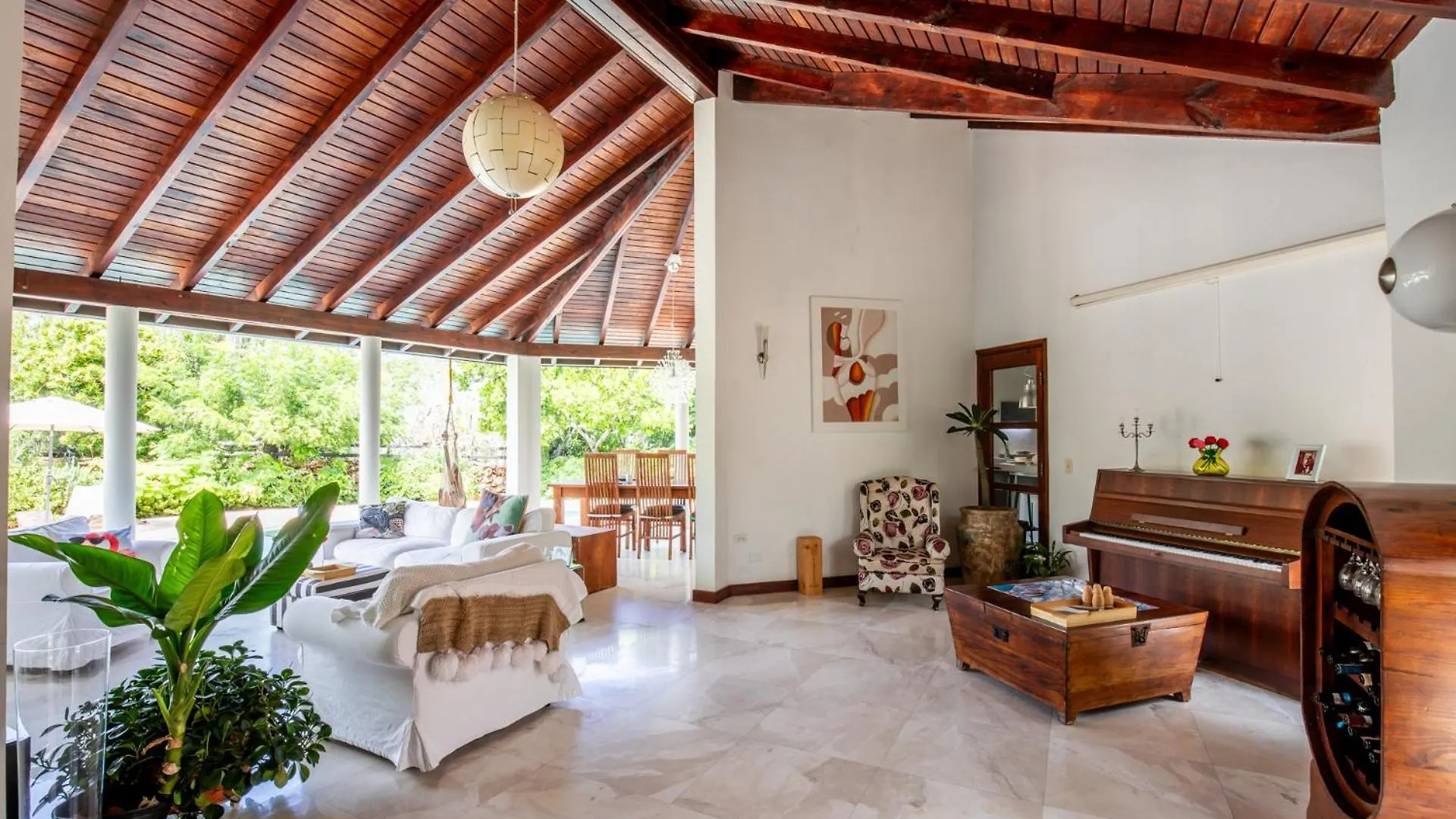 Naima Luxury Home, Cottage & Apartment Rentals Paradera Lodge